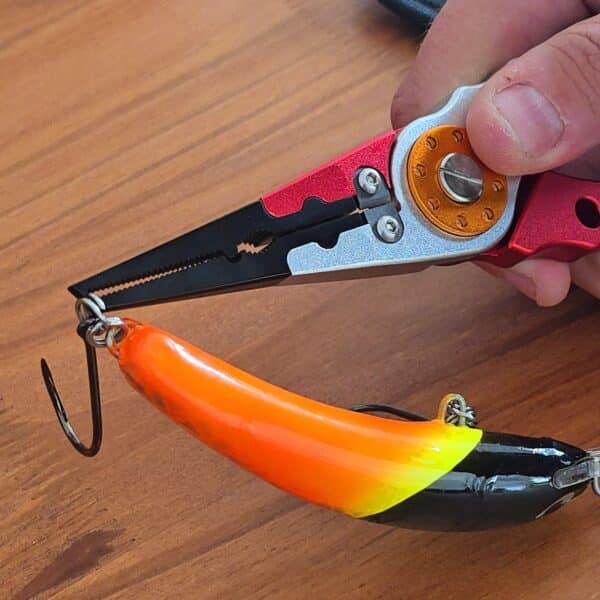 Pinza Red Fish Aluminio Abreanillas Corta Multifilamento + Funda y Extensible - Imagen 3