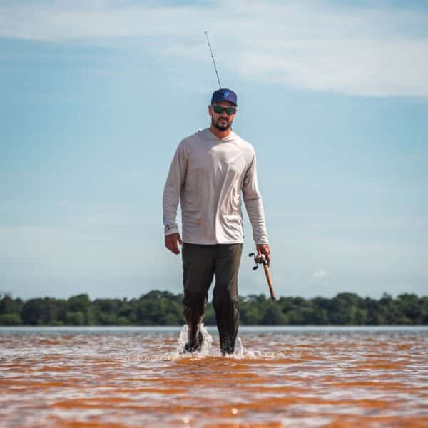 Kit Remera Técnica Gris + Gorra Blanca Impermeable Kameelperd – Capucha Incorporada - Imagen 22